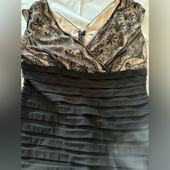 Lana Black and Nude Dress Barn - Picture 3 of 9